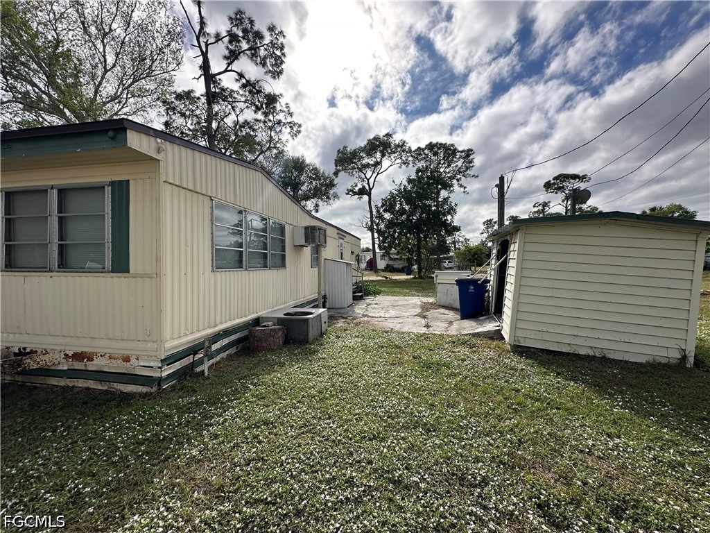 2268 Carlisle Lane - Photo 3