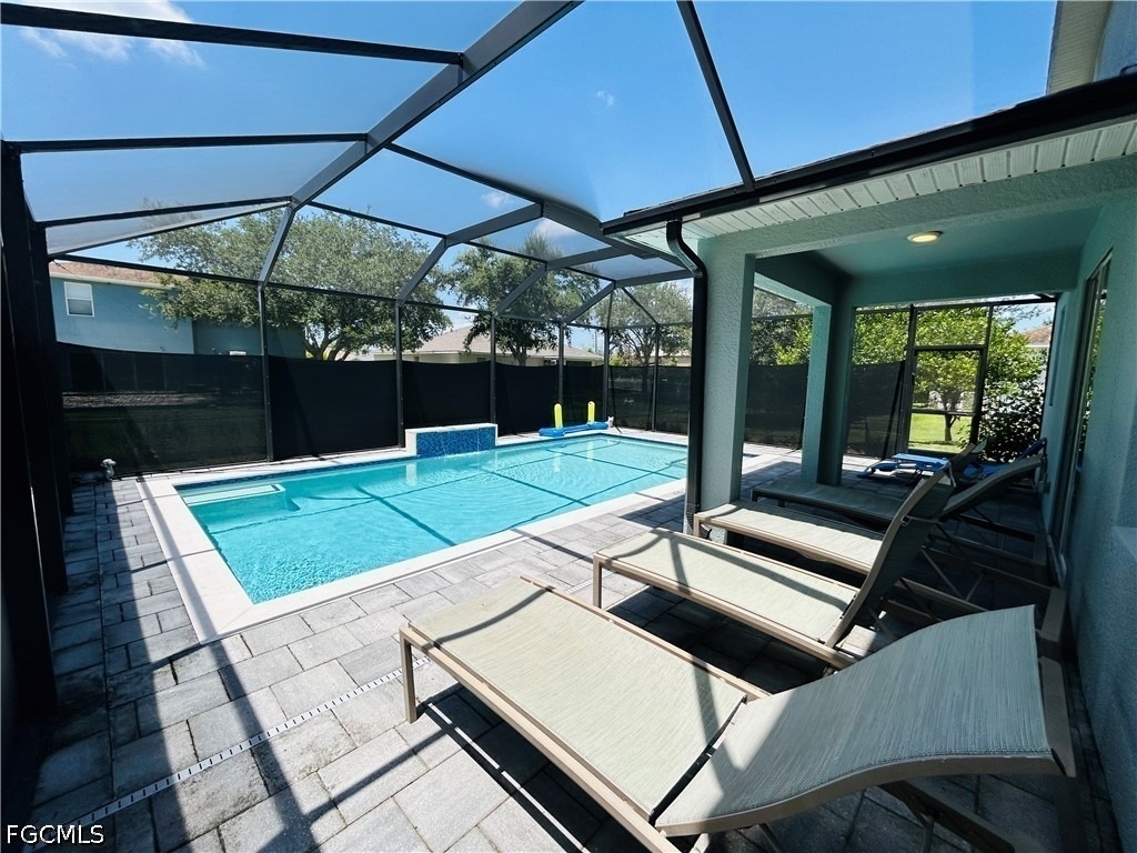 1915 Milstead Avenue - Photo 3