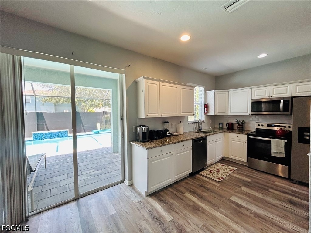 1915 Milstead Avenue - Photo 9