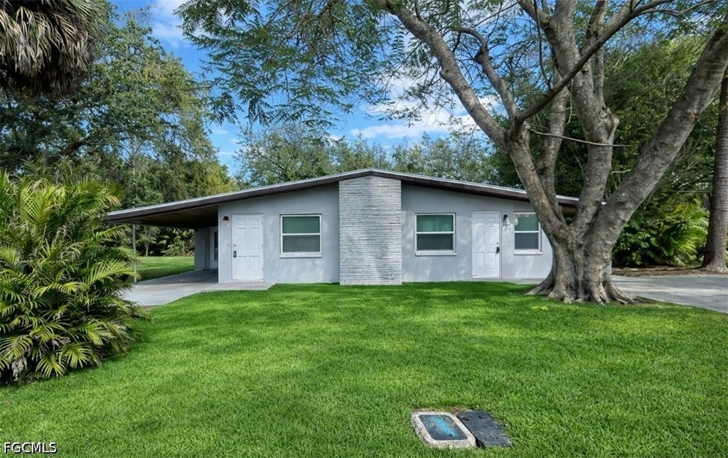 917 Freemont Street - Photo 0