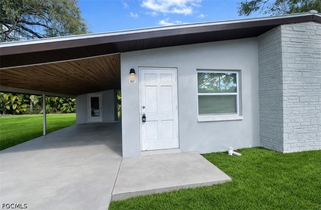 917 Freemont Street - Photo 1