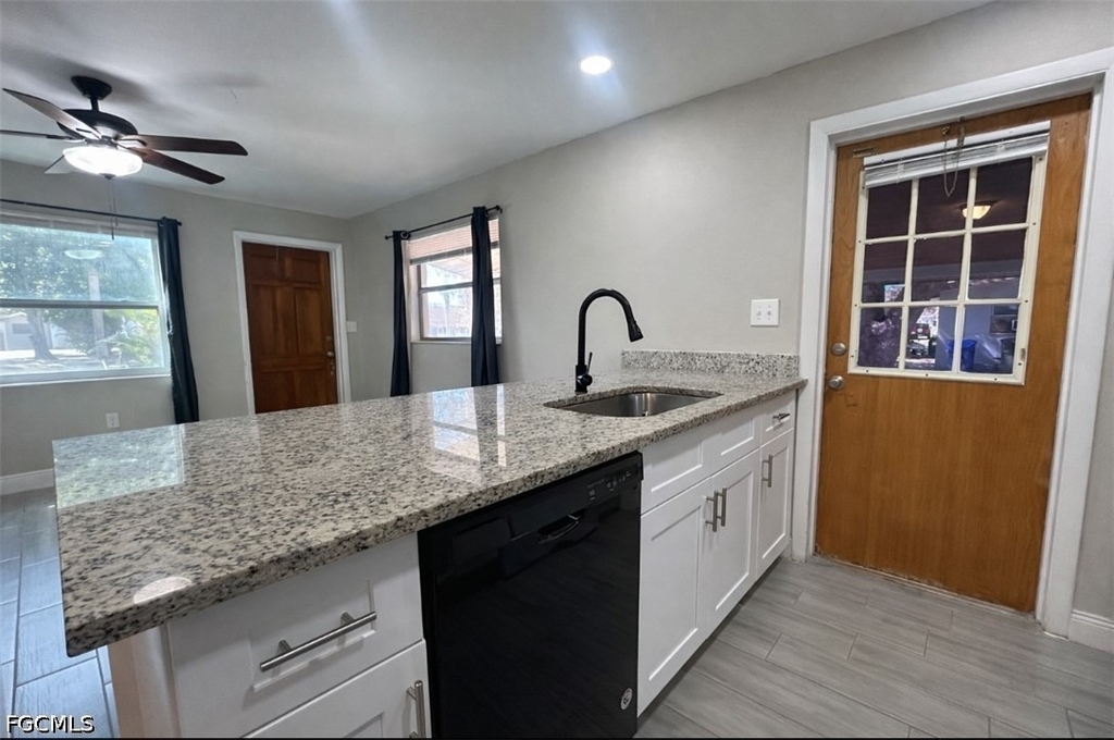 917 Freemont Street - Photo 5