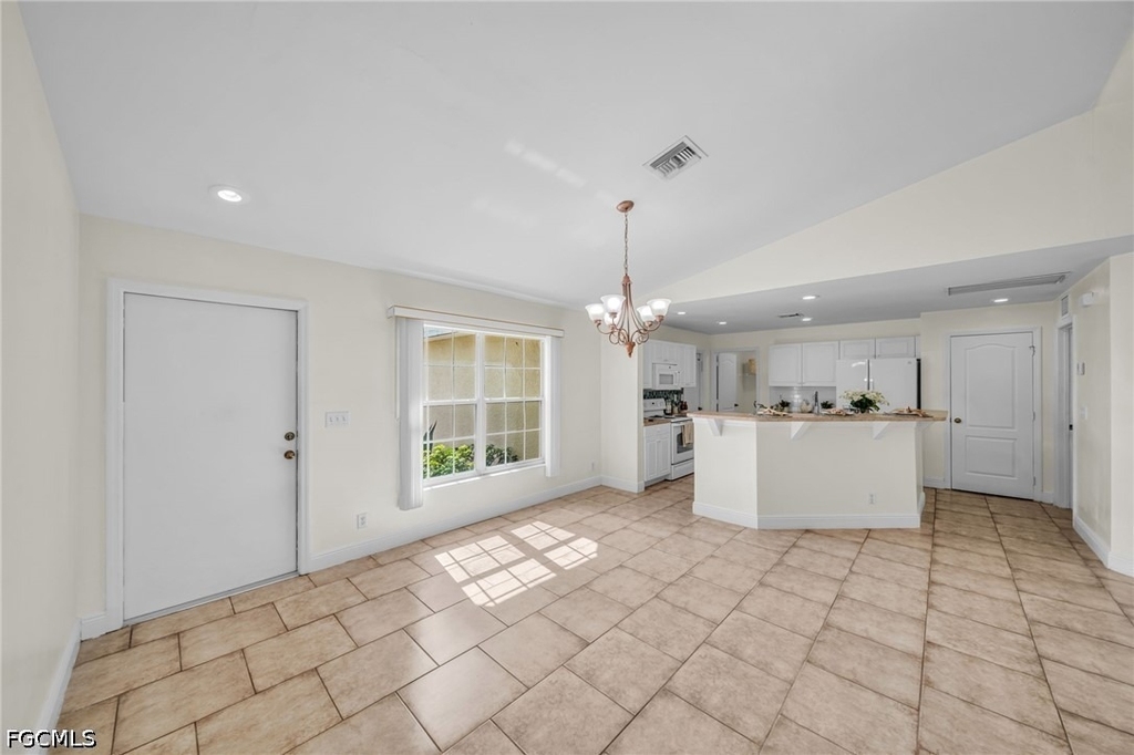 2724 Sw 2nd Avenue - Photo 7