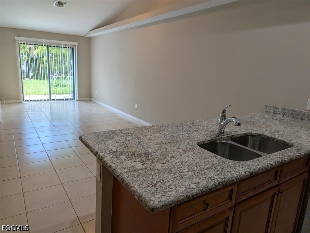 3706 Se 9th Place - Photo 1