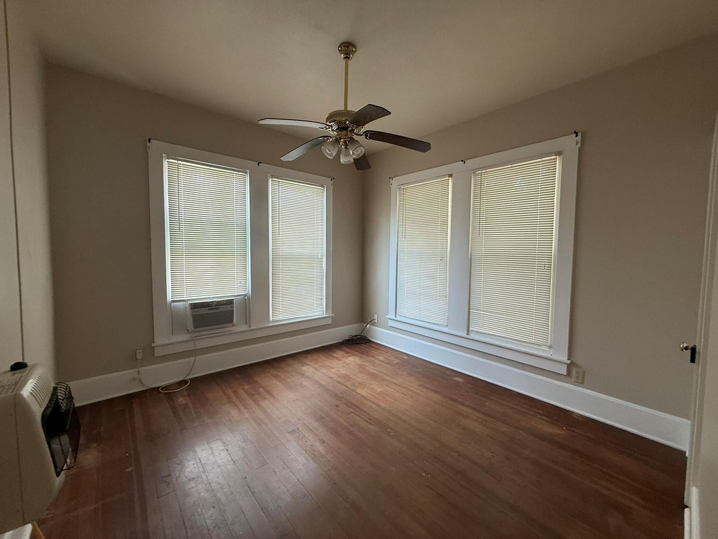 715 Anderson Street - Photo 8