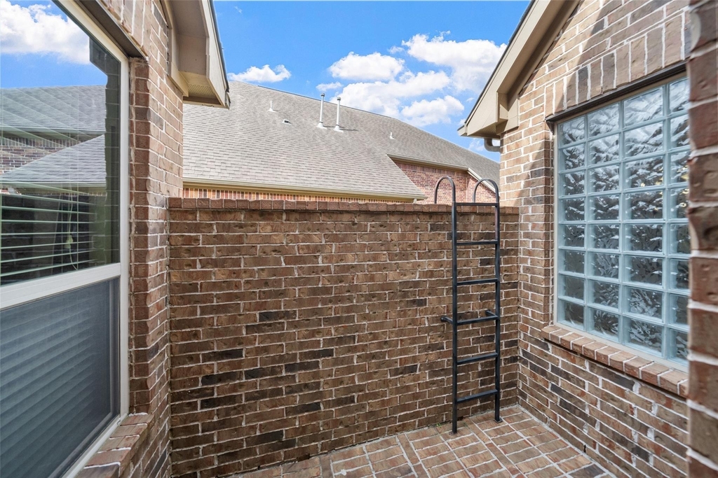 34 Danby Place - Photo 28