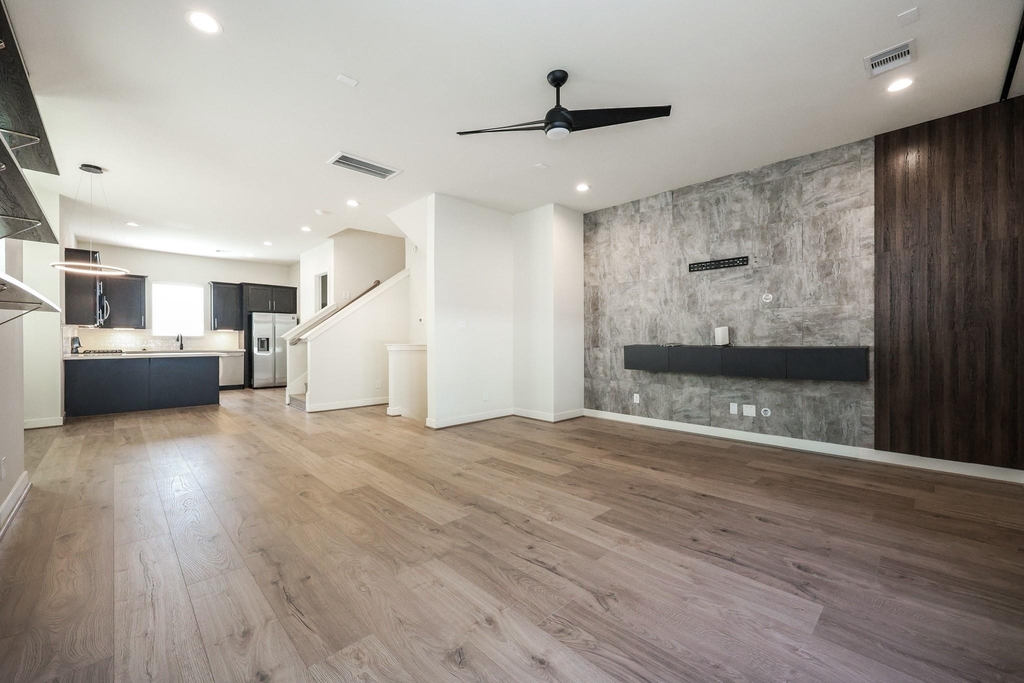 4508 Trevor Park Lane - Photo 4