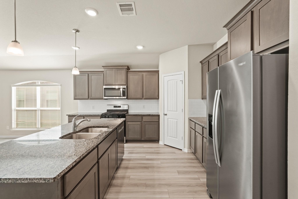 1164 Kennesaw Drive - Photo 6