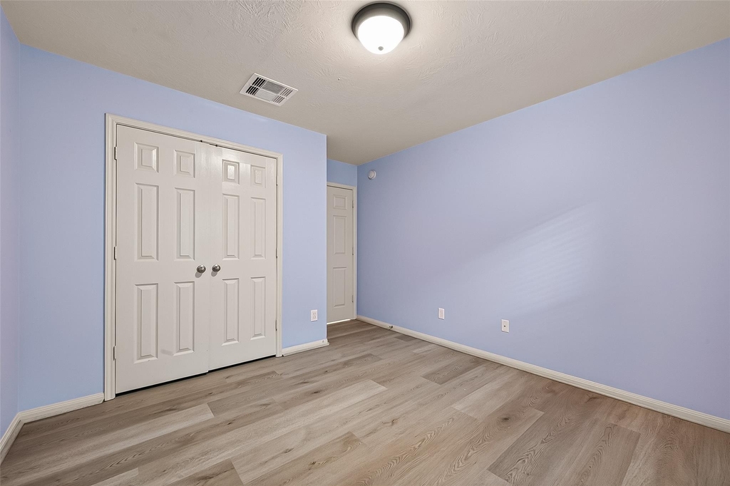 28207 Chalet Park Drive - Photo 24