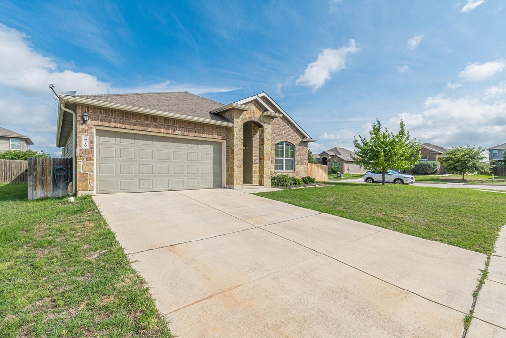 479 Willow Arch - Photo 1