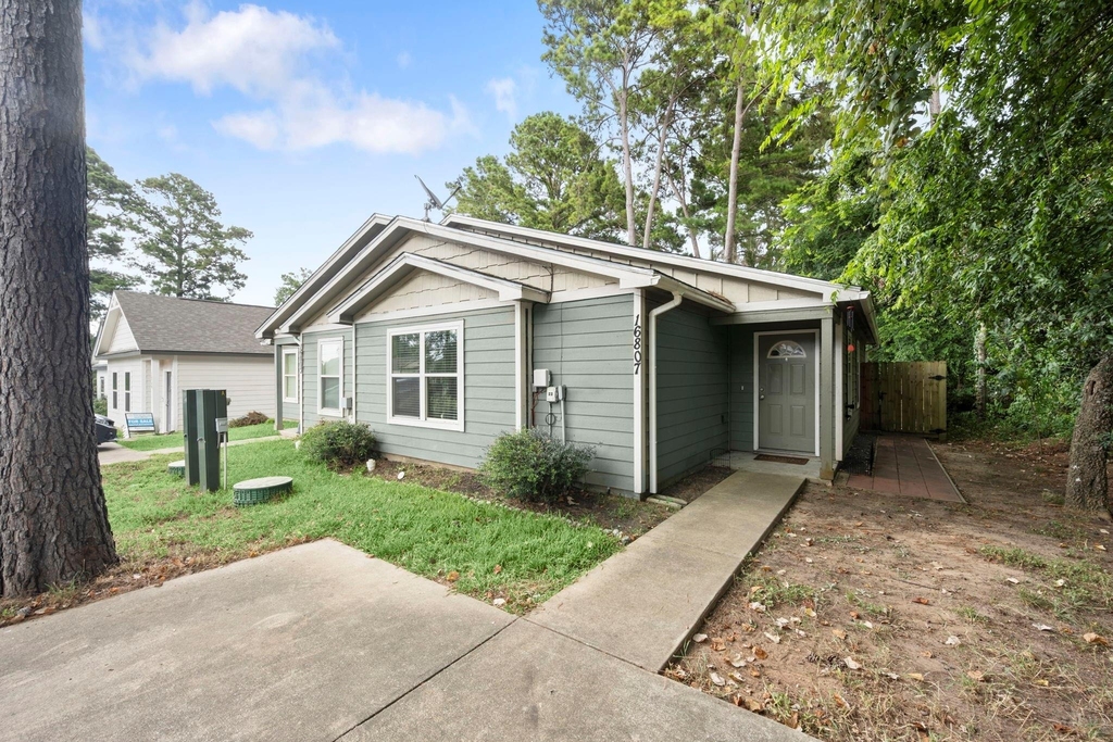 16803 Crestmont - Photo 2