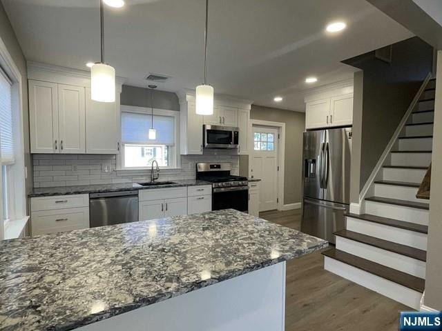 58 Hastings - Photo 2