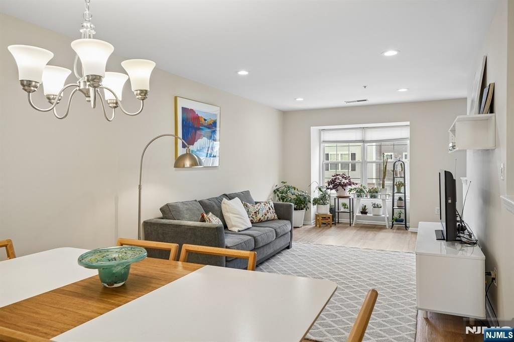 55 Greenbrook - Photo 4