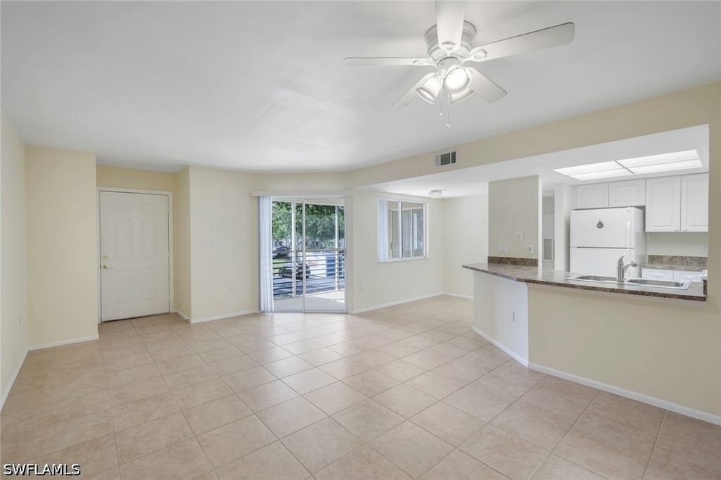 3130 Seasons Way - Photo 3