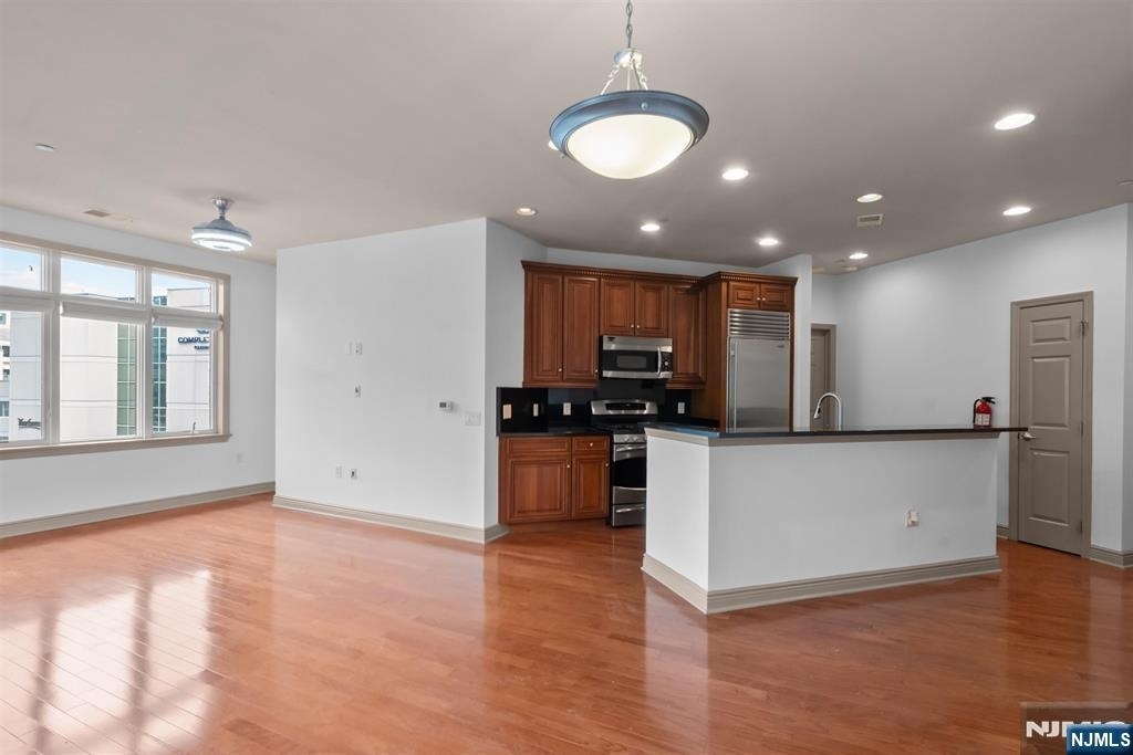 7400 River - Photo 9