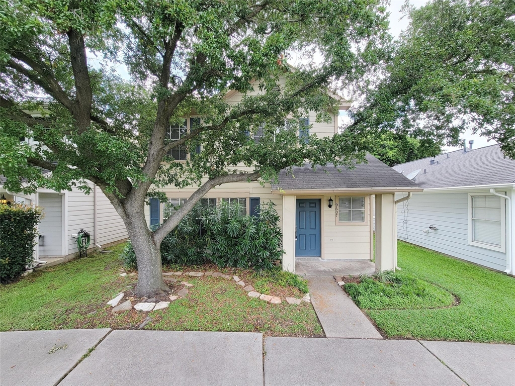 9607 Farrell Drive - Photo 0