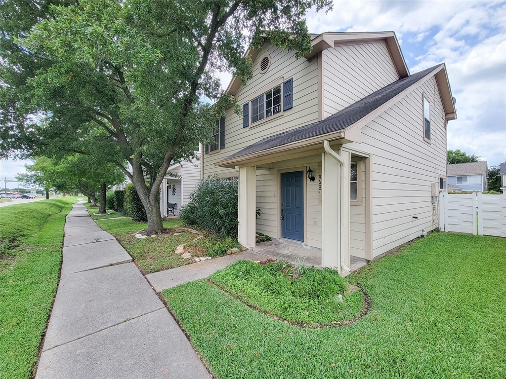 9607 Farrell Drive - Photo 1