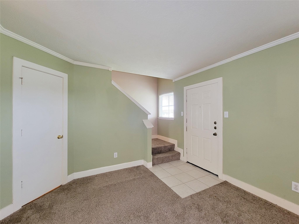 9607 Farrell Drive - Photo 3