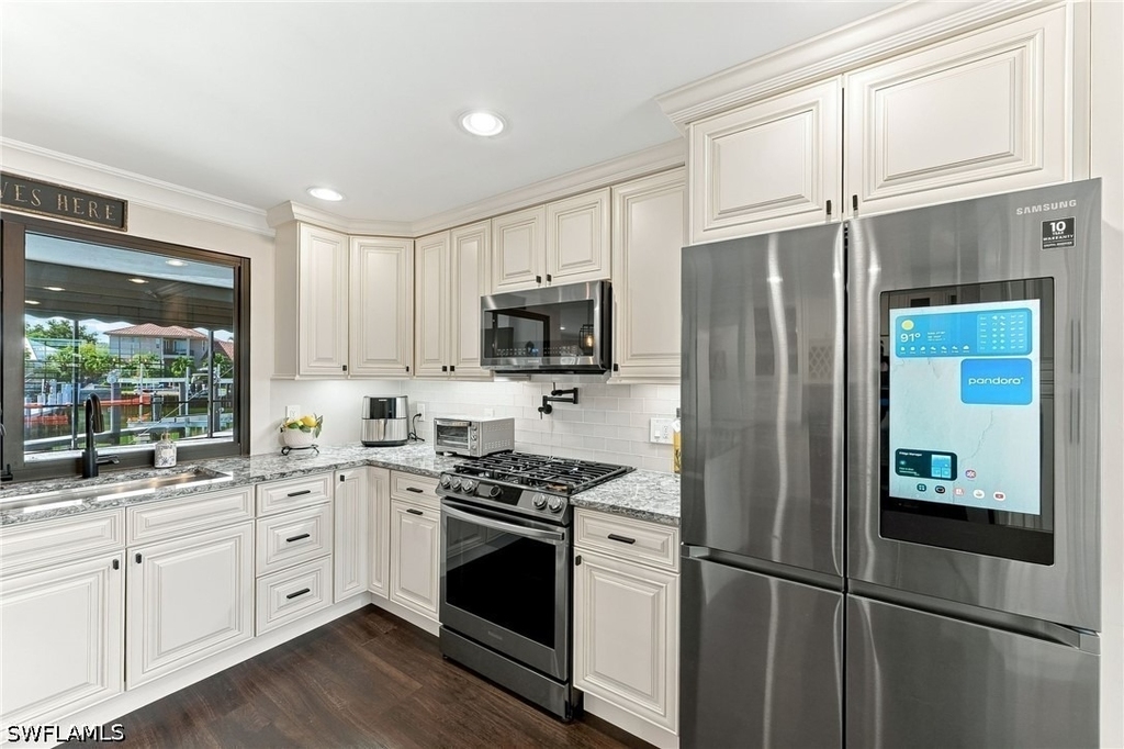 580 Tripoli Court - Photo 12