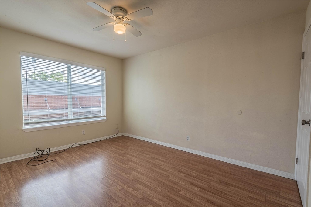 3918 Anita Street - Photo 12