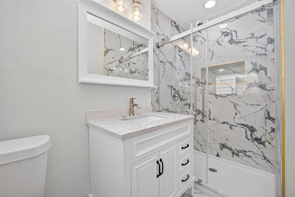 6131 Birdwood Road - Photo 19