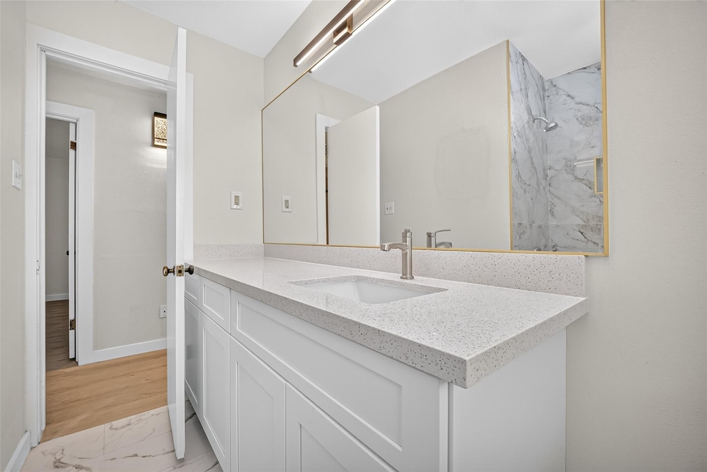6131 Birdwood Road - Photo 13