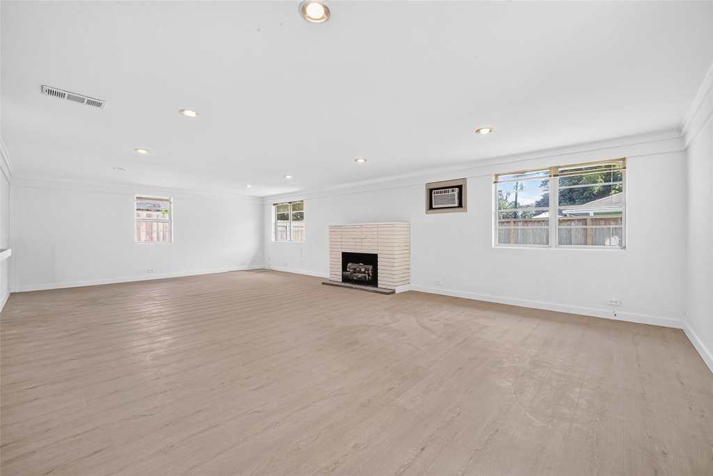 6131 Birdwood Road - Photo 7