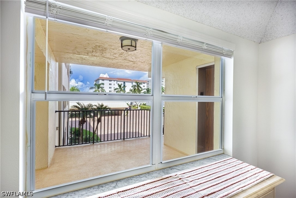 3200 Gulf Shore Boulevard N - Photo 14