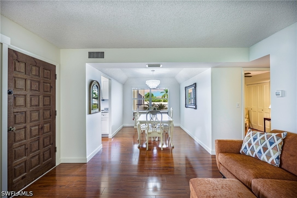 3200 Gulf Shore Boulevard N - Photo 12