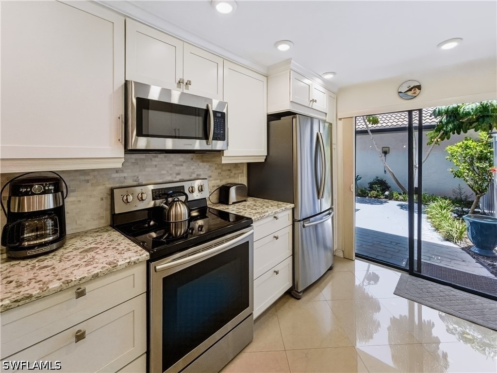 3370 10th Street N - Photo 7