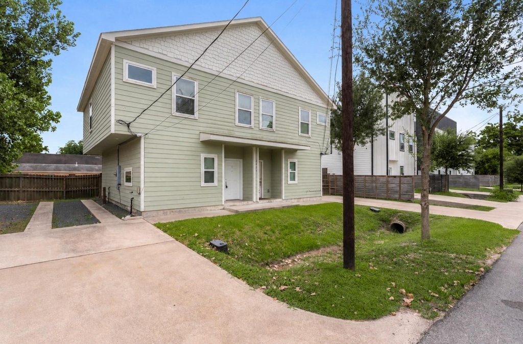 2407 Ferguson Way Road - Photo 0