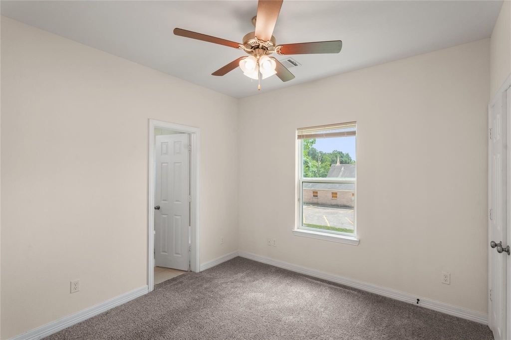2407 Ferguson Way Road - Photo 21