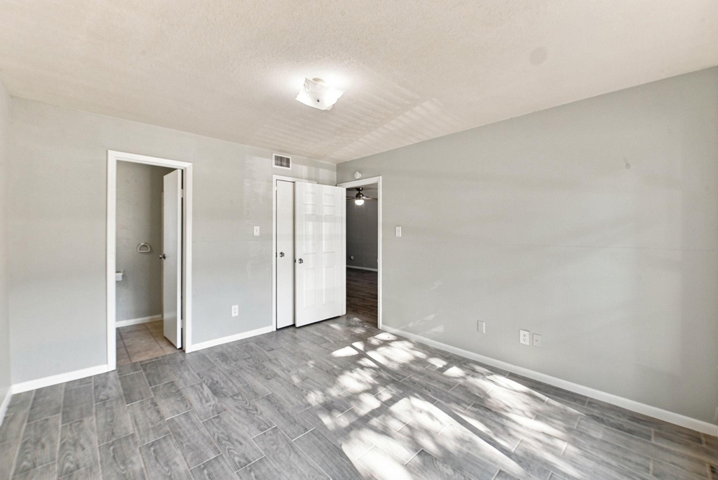 4023 Briarglen Drive - Photo 11