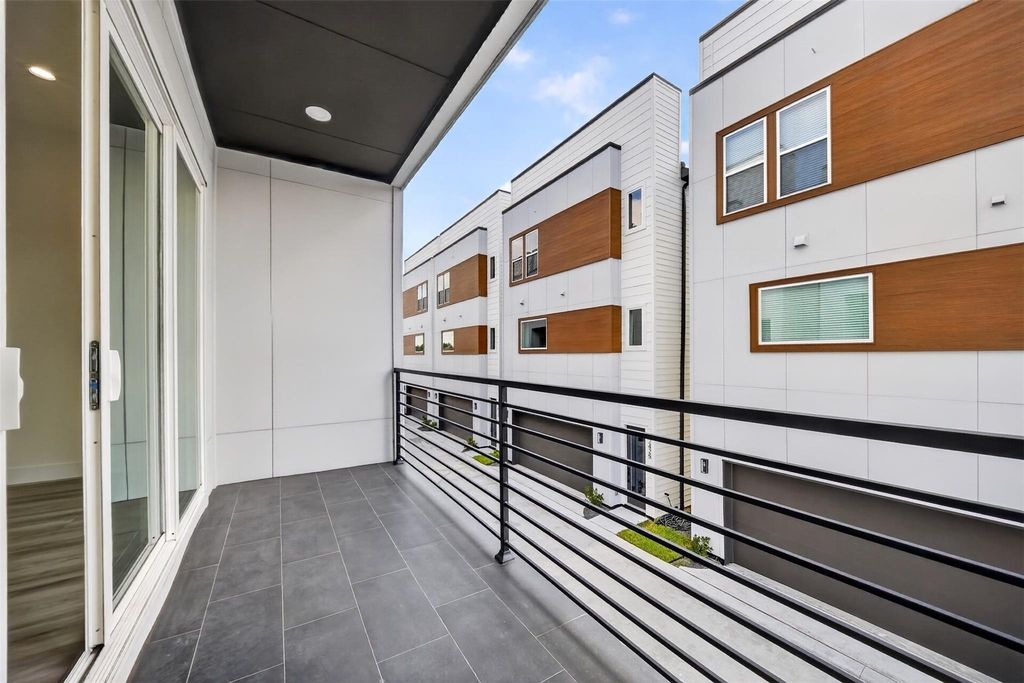 2421 Harrington Street - Photo 23