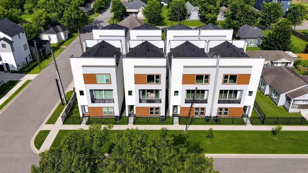 2421 Harrington Street - Photo 39