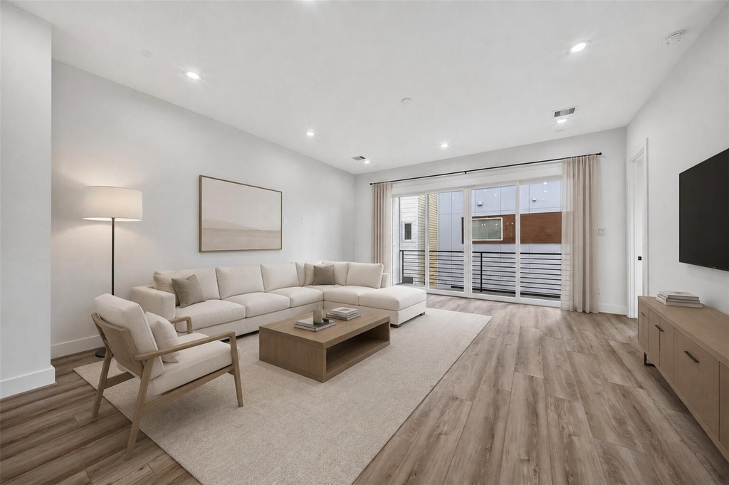 2421 Harrington Street - Photo 17