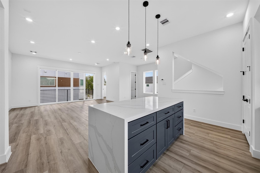 2421 Harrington Street - Photo 13