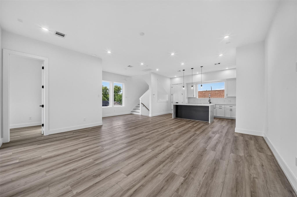 2421 Harrington Street - Photo 21