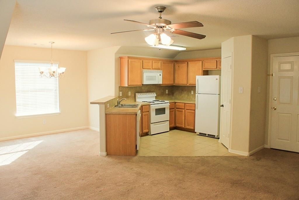 603 Wades Way - Photo 2