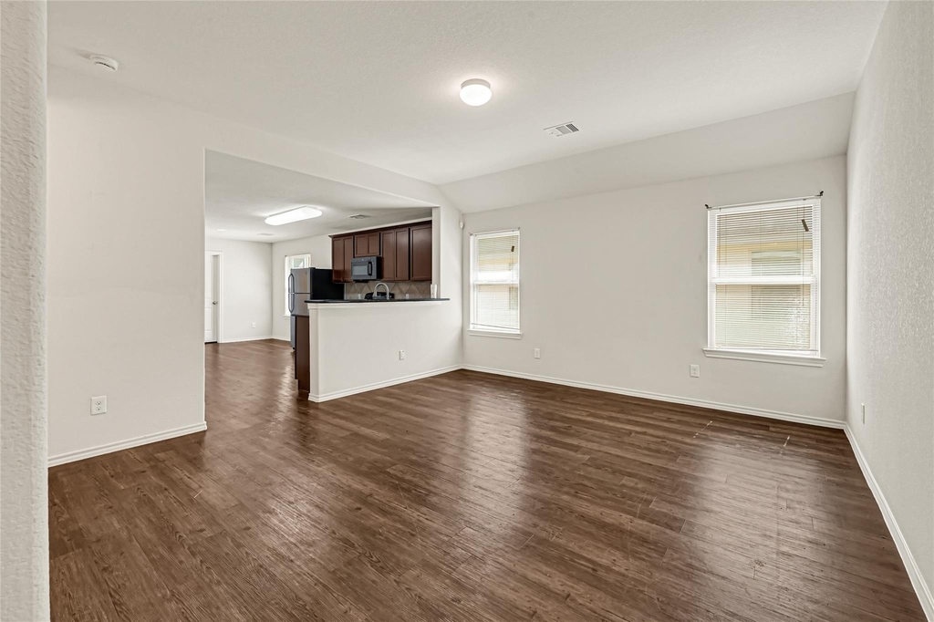 2806 Morgensen Drive - Photo 5