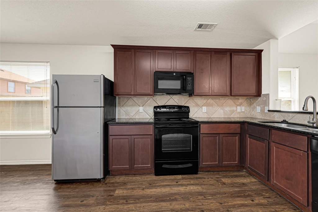 2806 Morgensen Drive - Photo 27