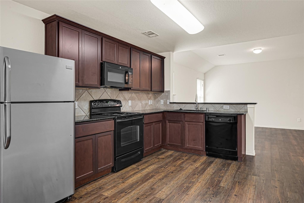 2806 Morgensen Drive - Photo 25