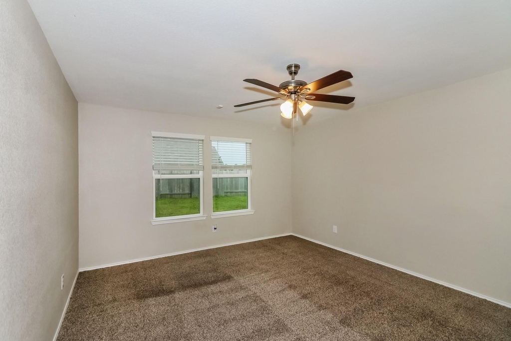 17719 Brahman Meadows Court - Photo 9