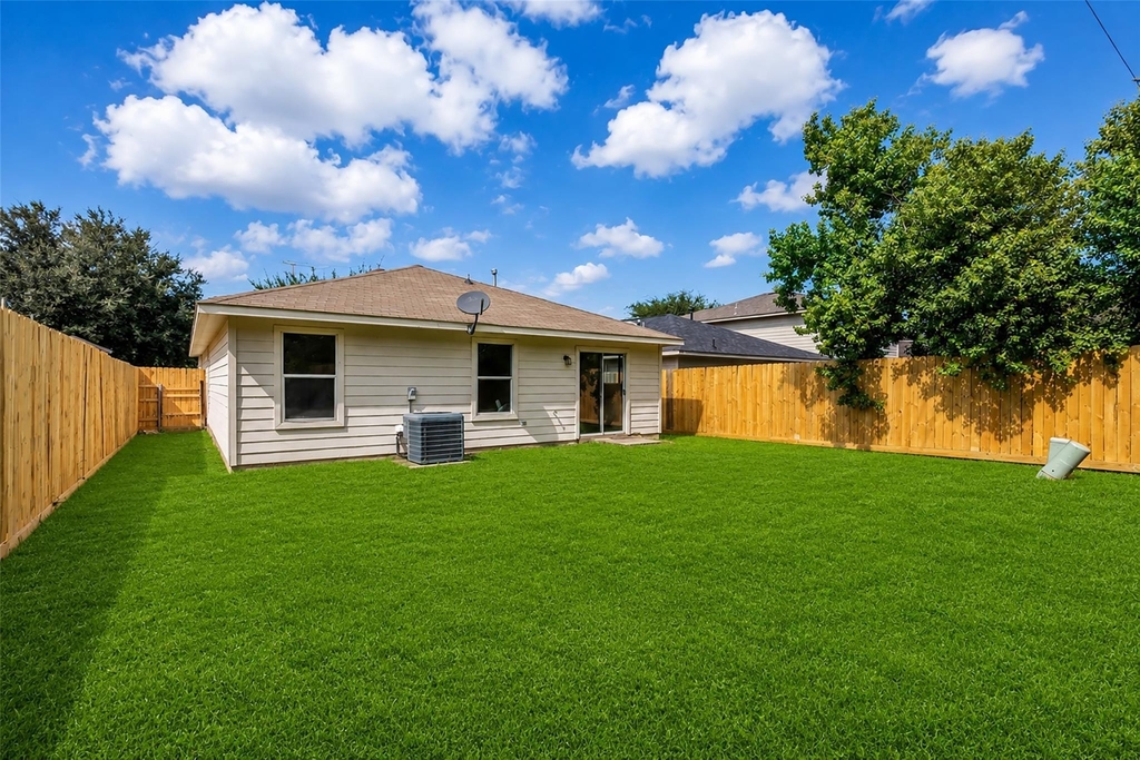 5239 Roth Forest Lane - Photo 11
