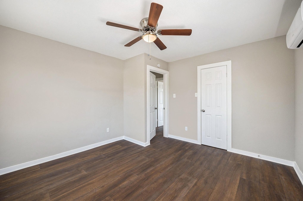 517 Center Street - Photo 11