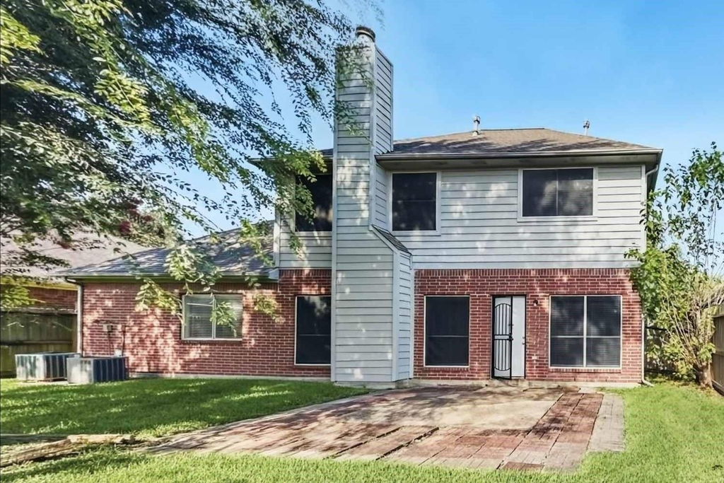 1011 Wentworth Drive - Photo 16