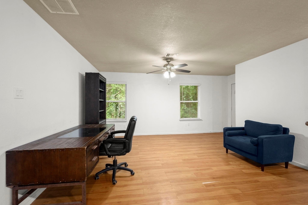 16807 Crestmont - Photo 5