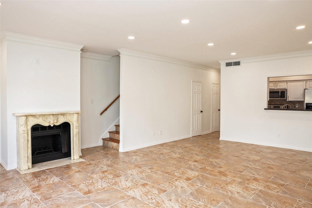 290 Wilcrest Drive - Photo 0