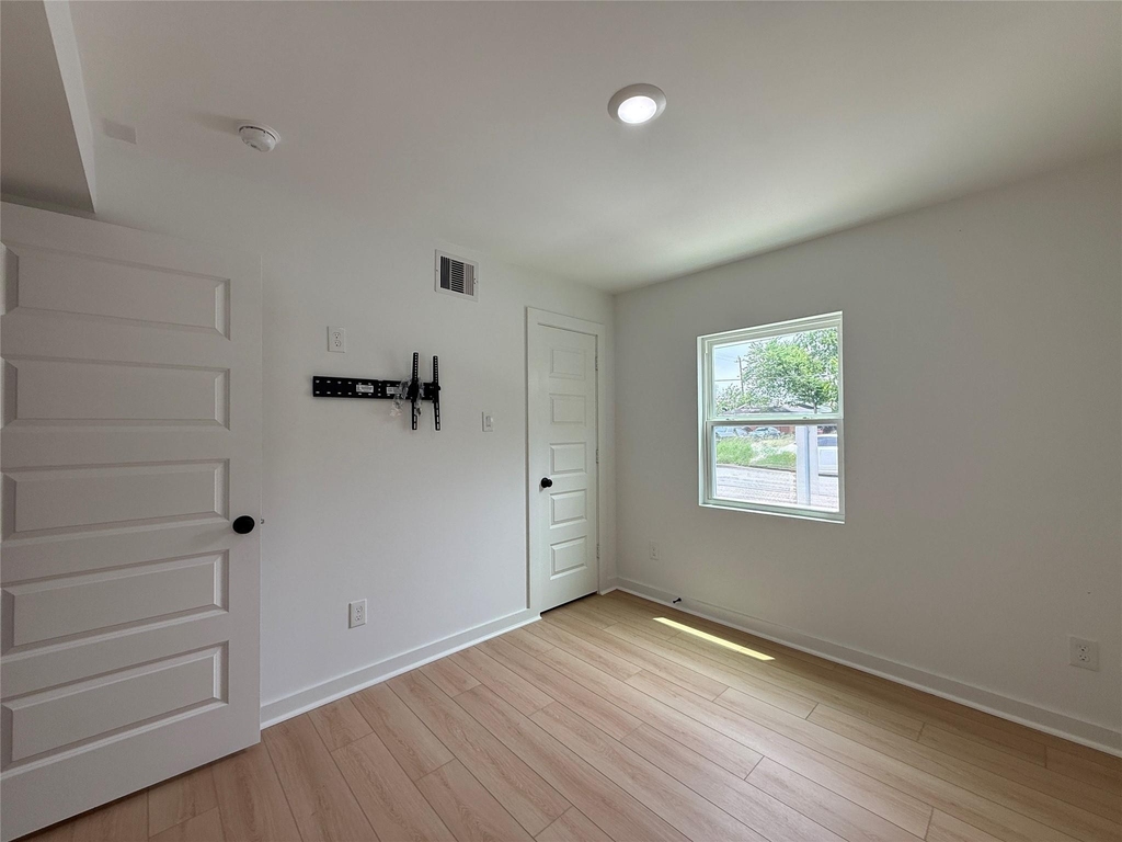 3617 Rosalie Street - Photo 8