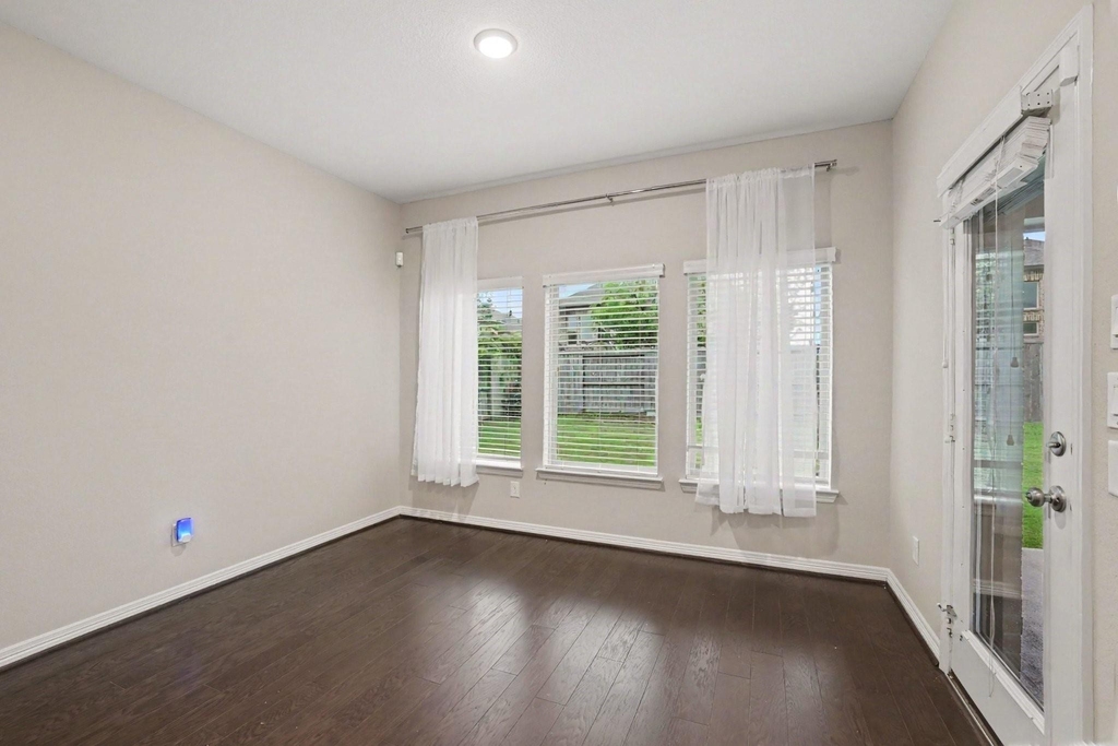 30631 Morning Dove Drive - Photo 13